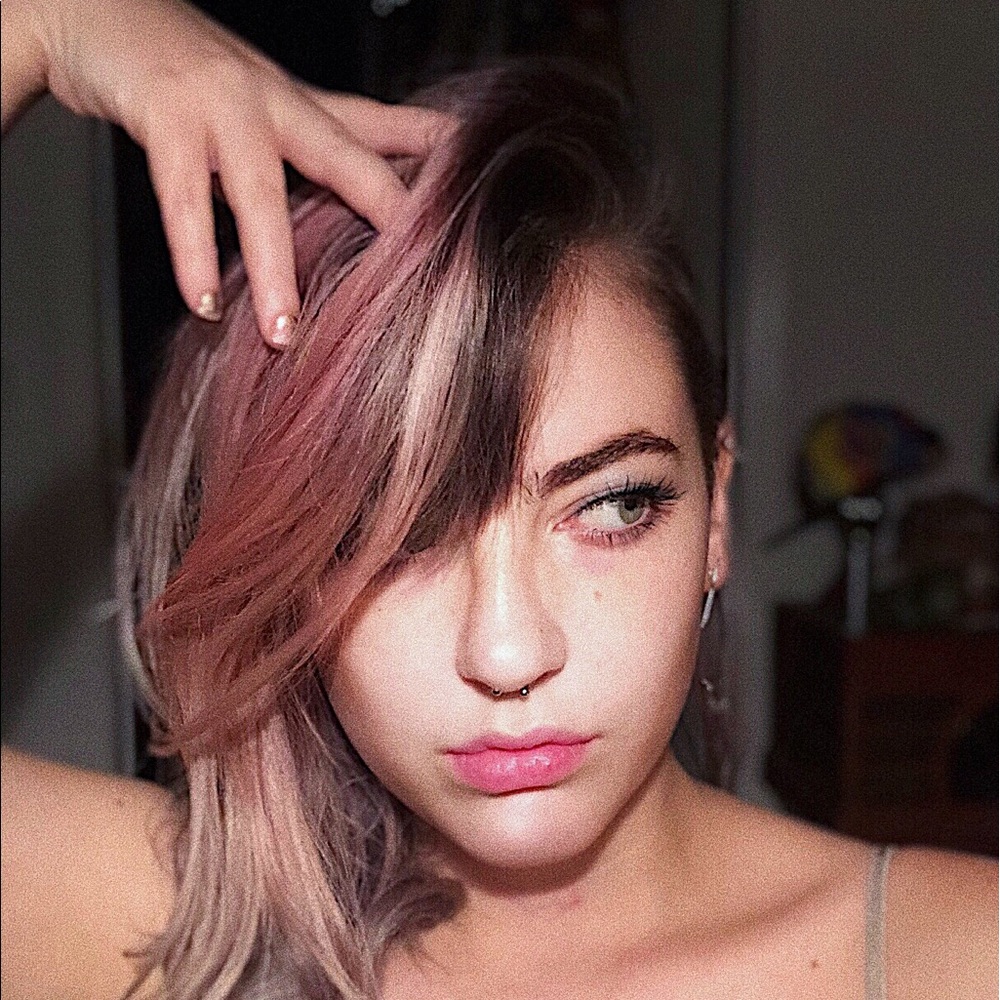 Meet your Posher, Darla